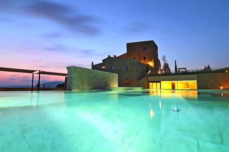 Castello Di Velona, Resort Thermal Spa & Winery 蒙塔尔奇诺 外观 照片